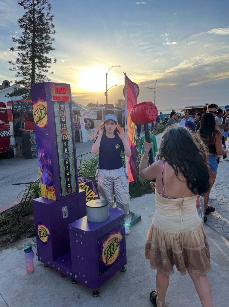 Acción BTL Takis 2- Bimbo