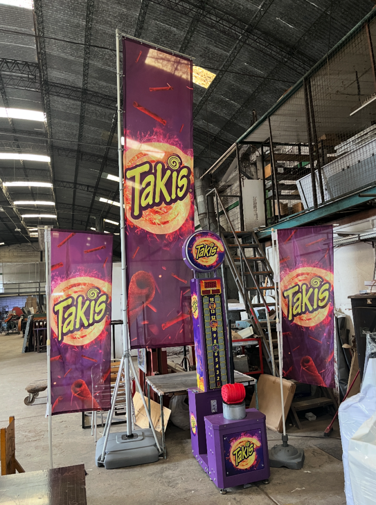 Acción BTL Takis - Bimbo
