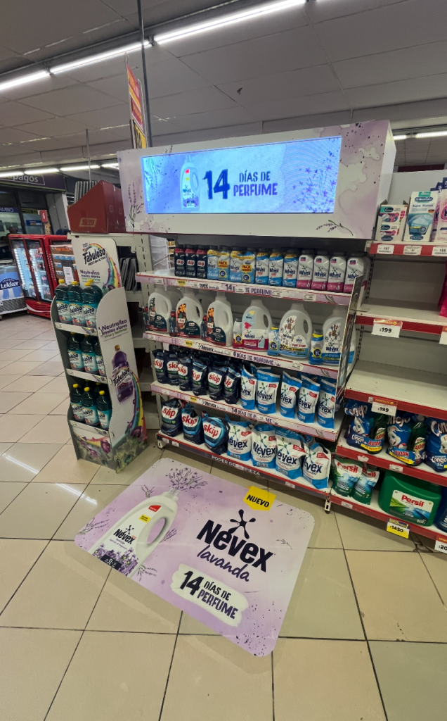 Intervención con pantalla Nevex - Unilever